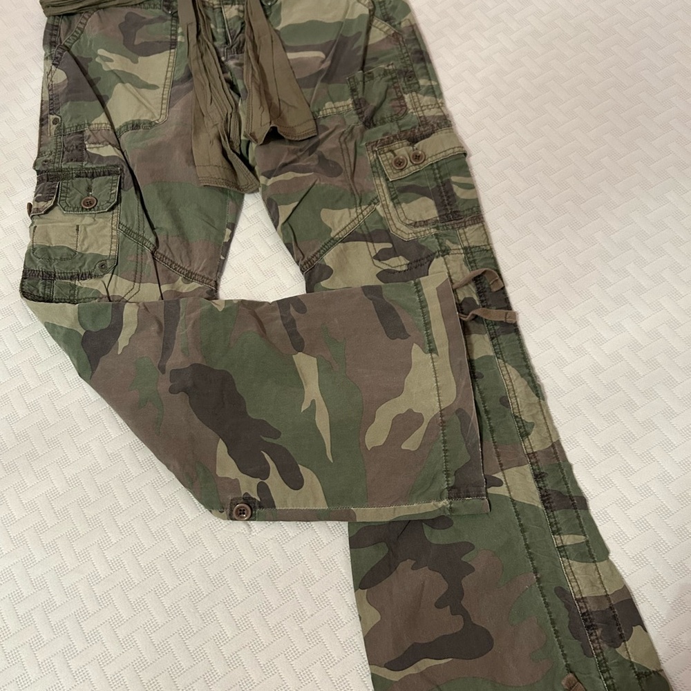 Abercrombie Camouflage Canvas Cargo Pants